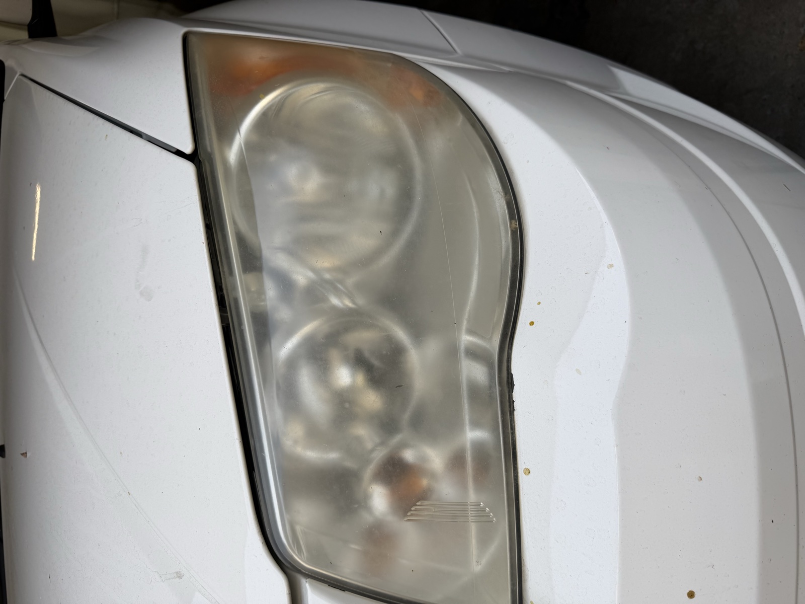 Cloudy headlight before restoration
